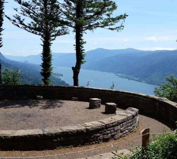 places to hike in vancouver bc​
